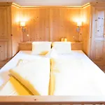 Aparthaus Hubertus Apartament
