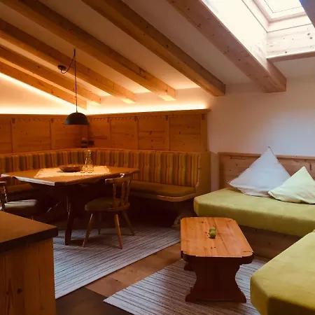 Apartment Aparthaus Hubertus Alpbach