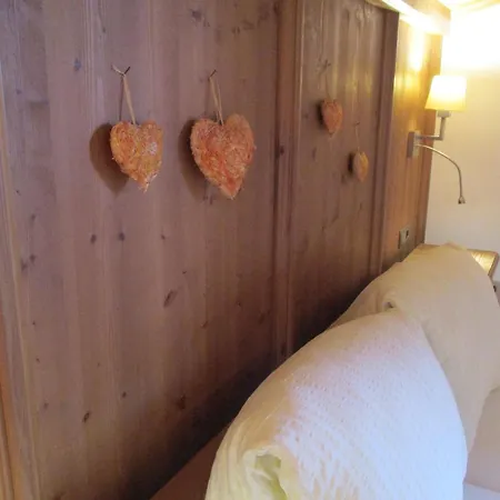 Aparthaus Hubertus Apartament *