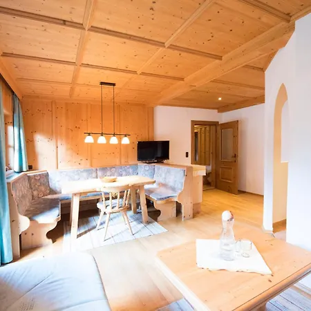 Apartment Aparthaus Hubertus Alpbach