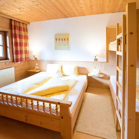 Apartment Aparthaus Hubertus